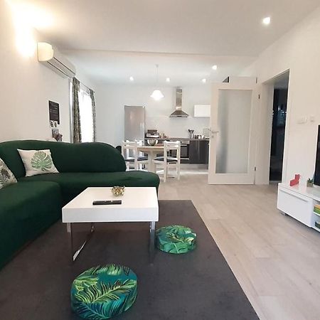 Apartment Ela Трогир Экстерьер фото