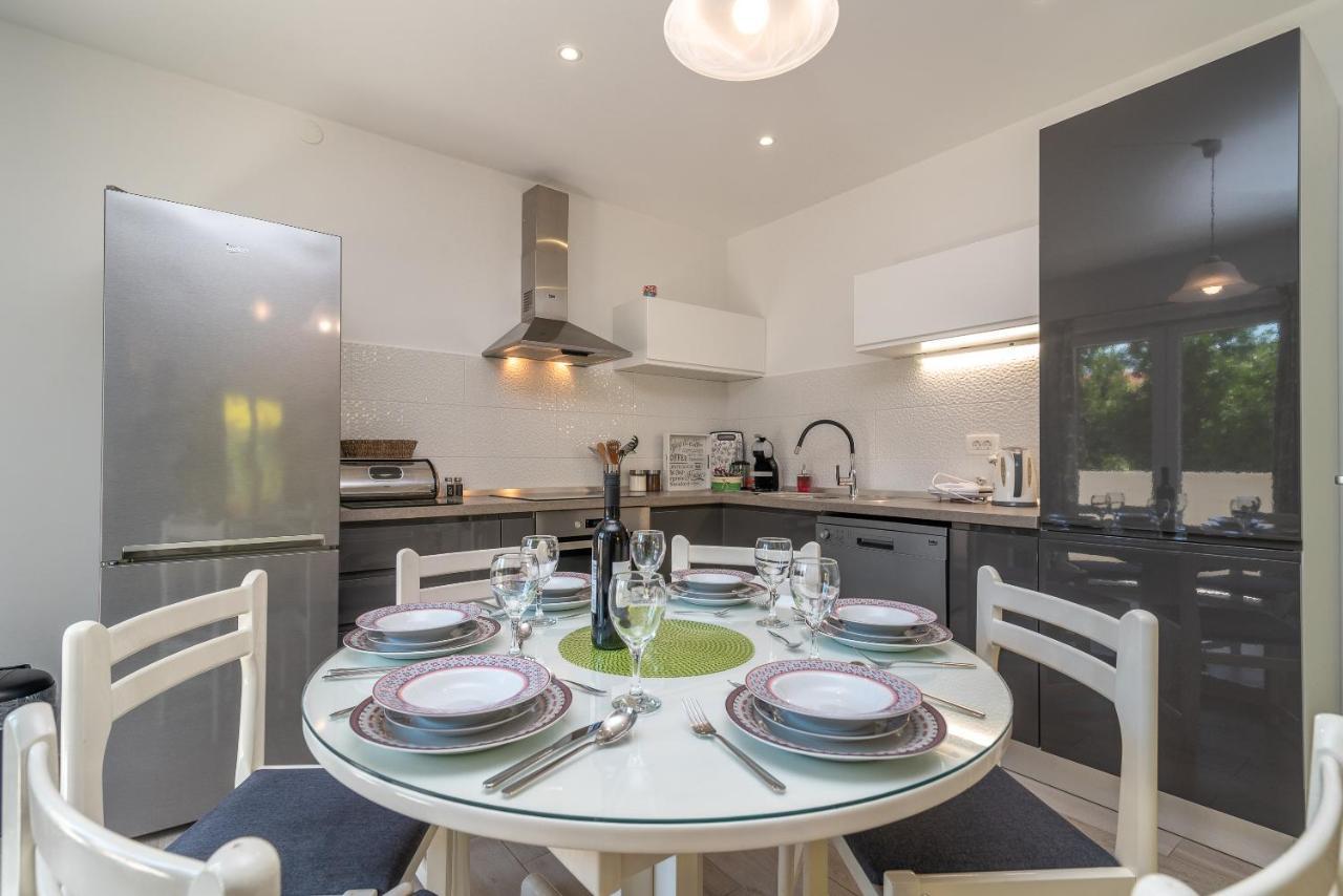 Apartment Ela Трогир Экстерьер фото
