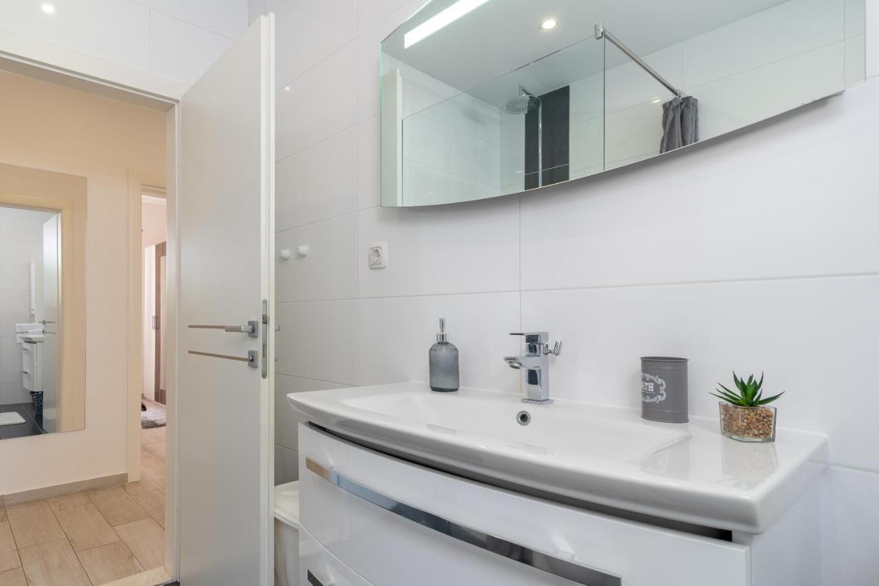 Apartment Ela Трогир Экстерьер фото