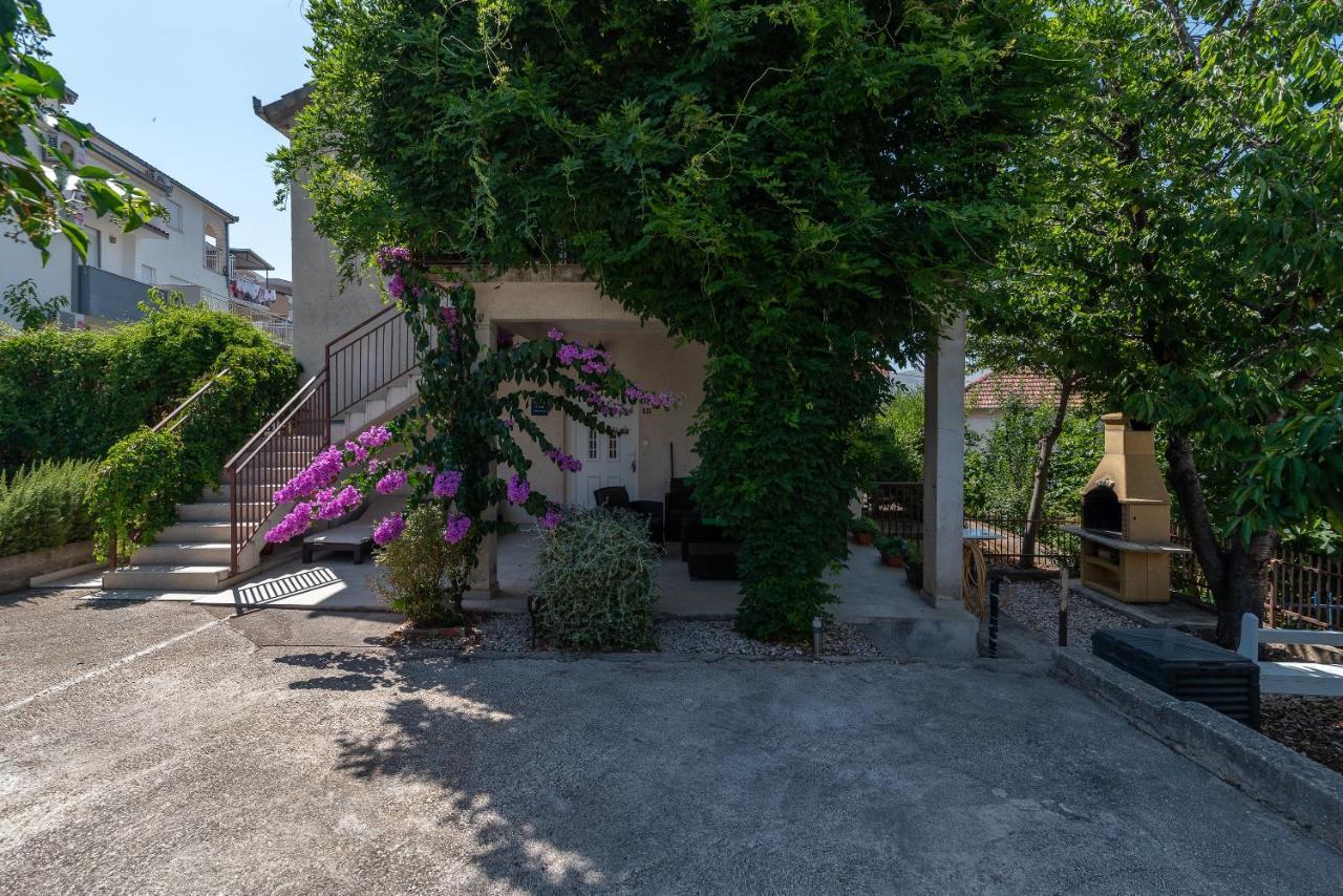 Apartment Ela Трогир Экстерьер фото
